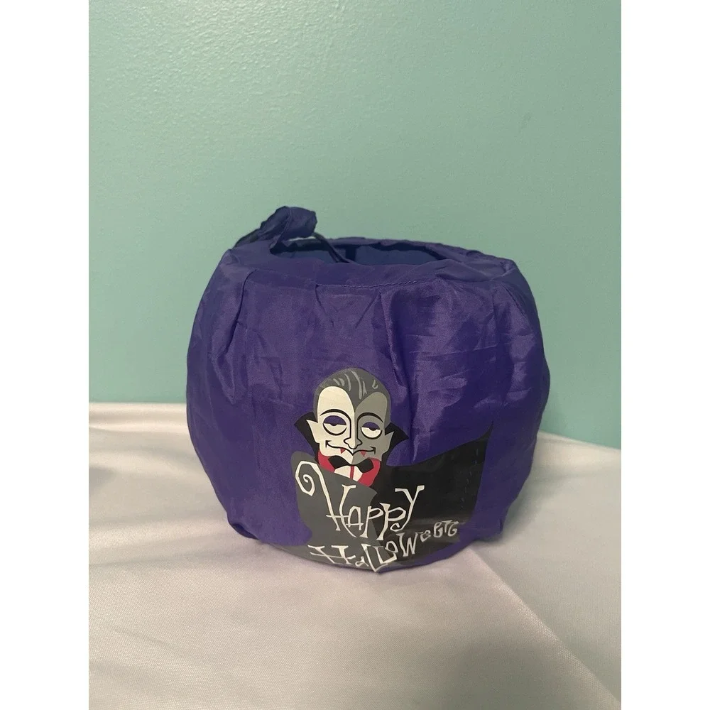 Halloween Vampires Trick or Treat Collapsible Candy Bag - Easy To Store Bin‎ P